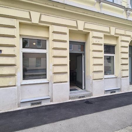 City Apartment Mit Direktzugang Vienna Luaran gambar