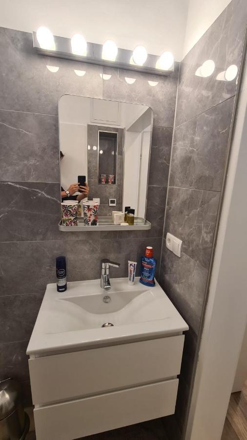 City Apartment Mit Direktzugang Vienna Luaran gambar
