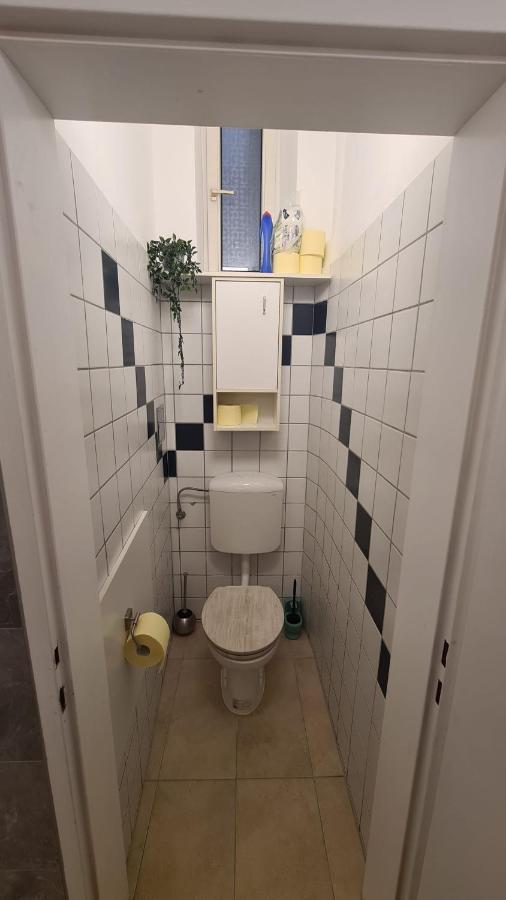 City Apartment Mit Direktzugang Vienna Luaran gambar