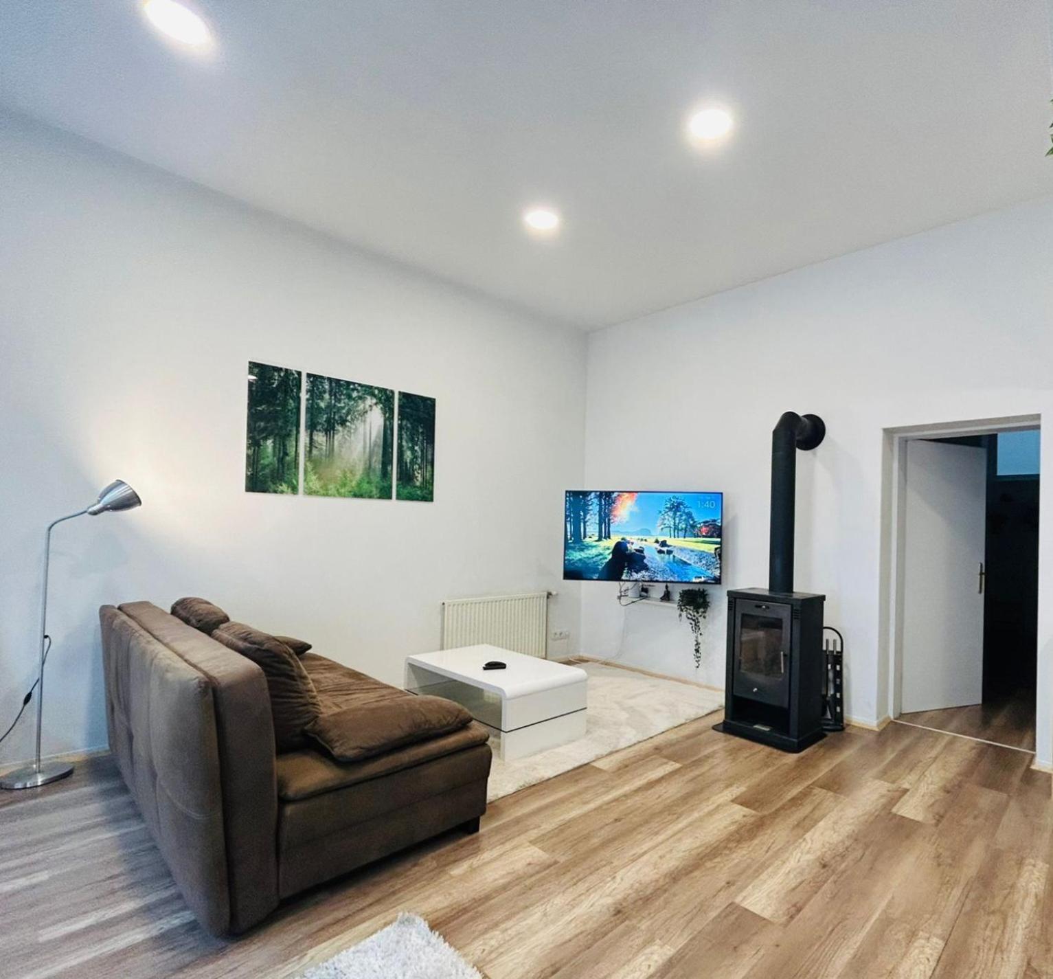 City Apartment Mit Direktzugang Vienna Luaran gambar